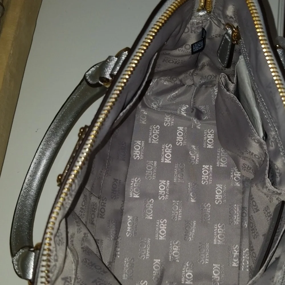 Michael Kors Medium Cindy Dome Satchel